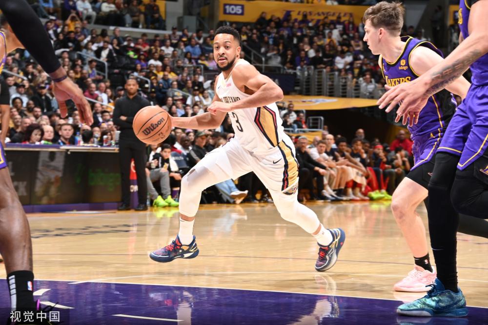 尤为抢眼 尤为抢眼