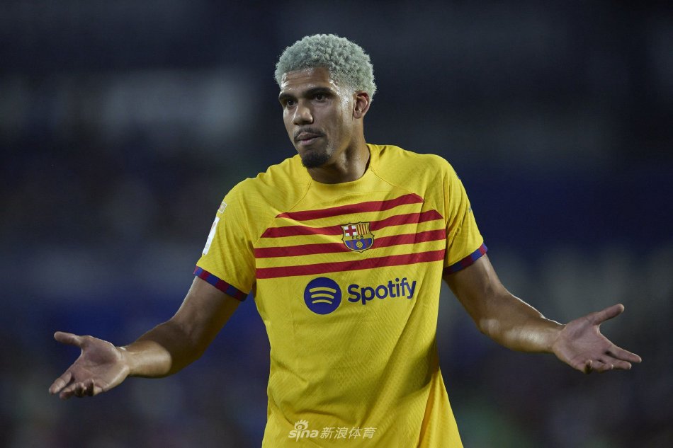 在竞争激烈 在竞争激烈