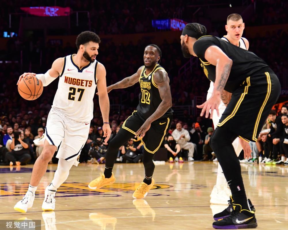 冰水泼洒 冰水泼洒