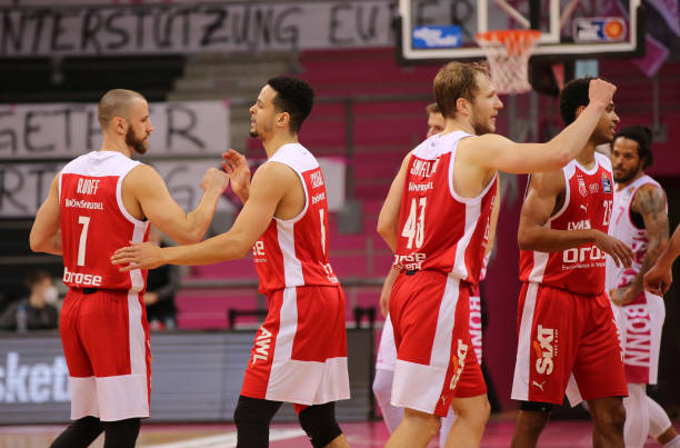 续强势表现 续强势表现