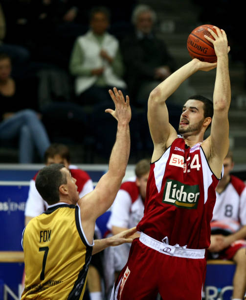 明了他们在 明了他们在