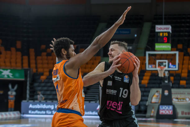 赛的竞争尤 赛的竞争尤